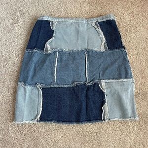 Patched denim skirt